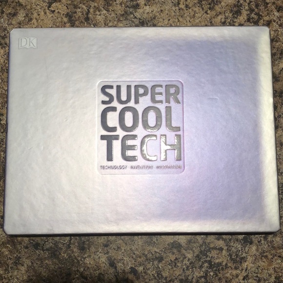 DK Penguin Random House Other - C: 2016-Super Cool Tech-Technology, Invention, Innovation-Book